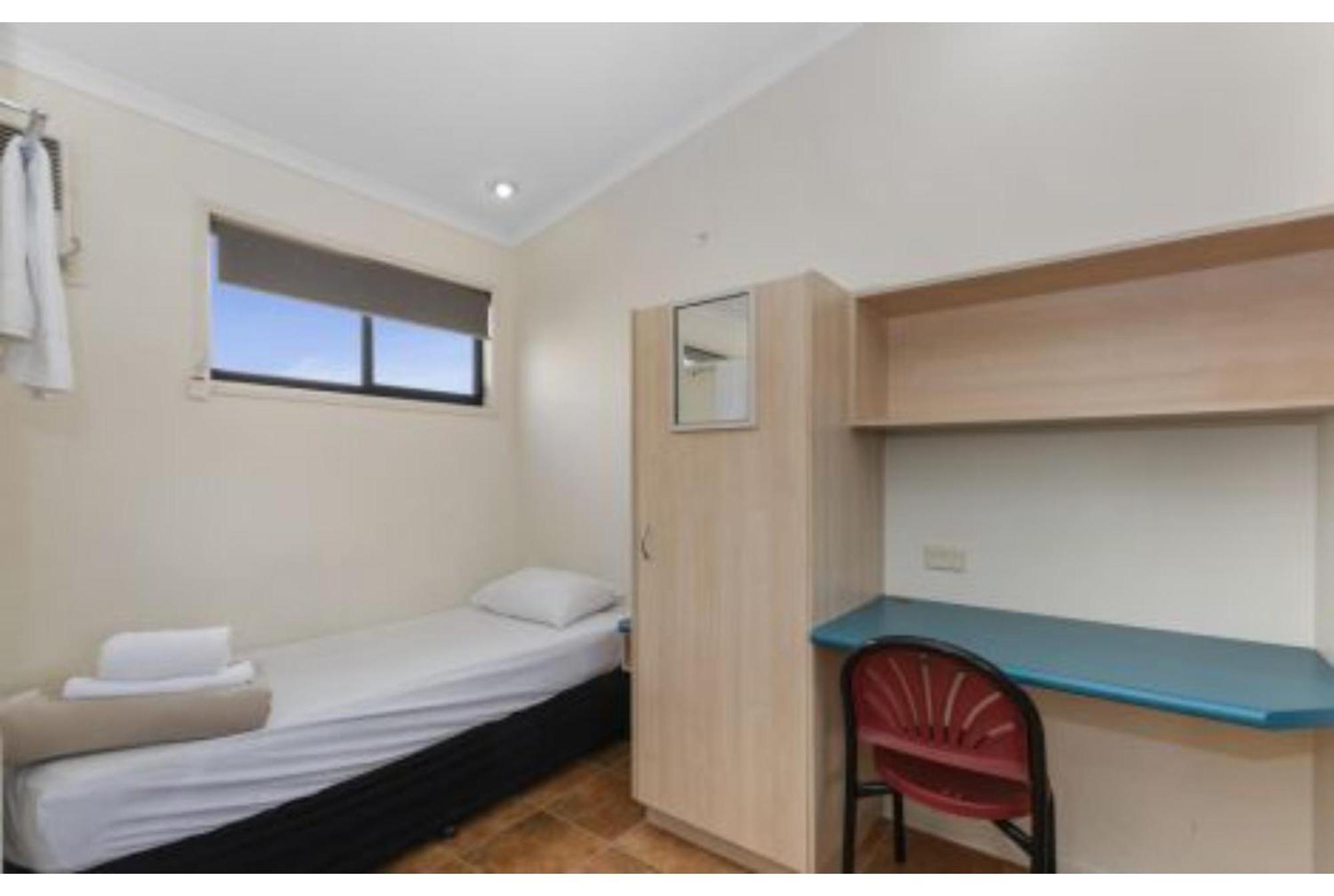 Discovery Parks - Townsville Room photo