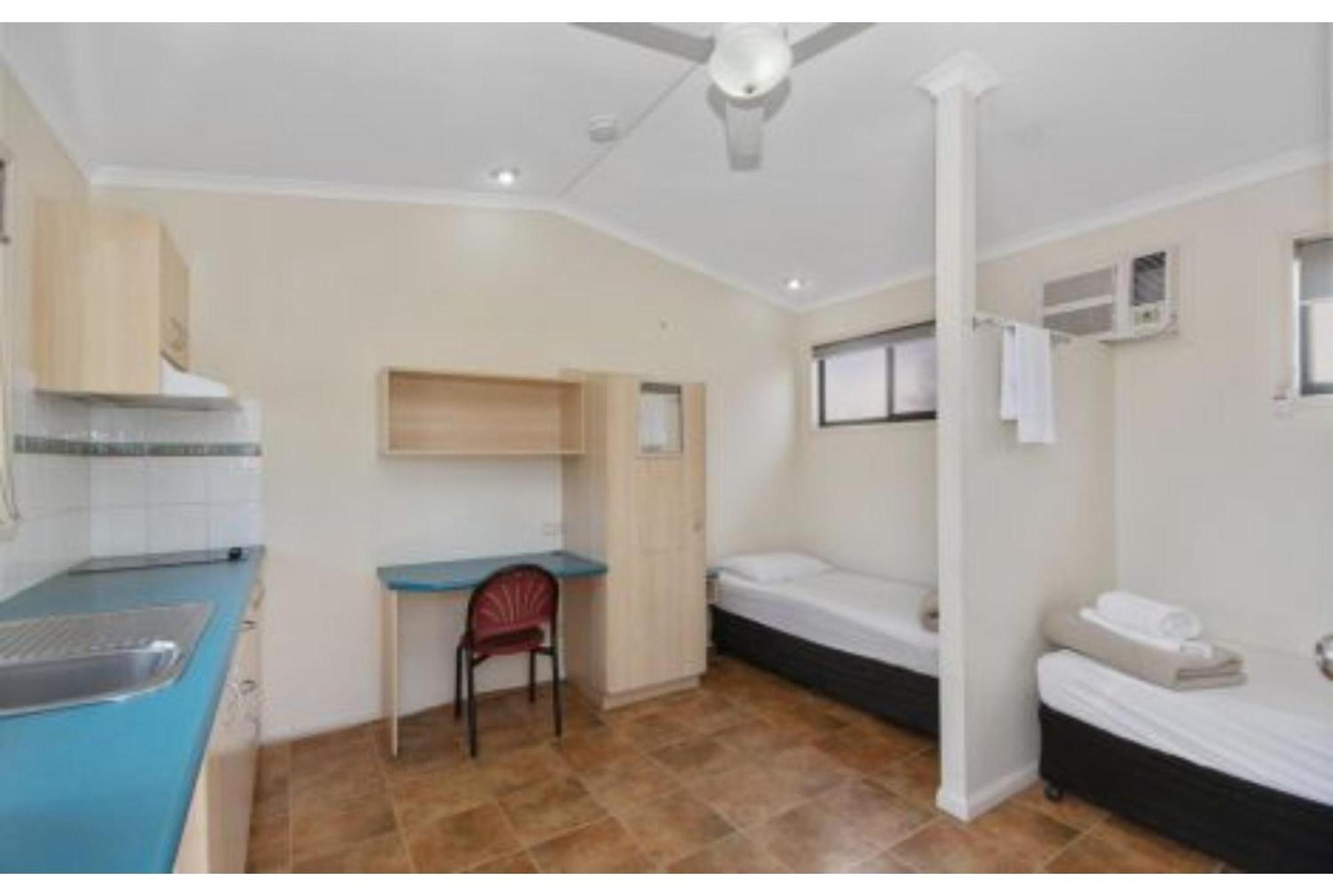 Discovery Parks - Townsville Room photo