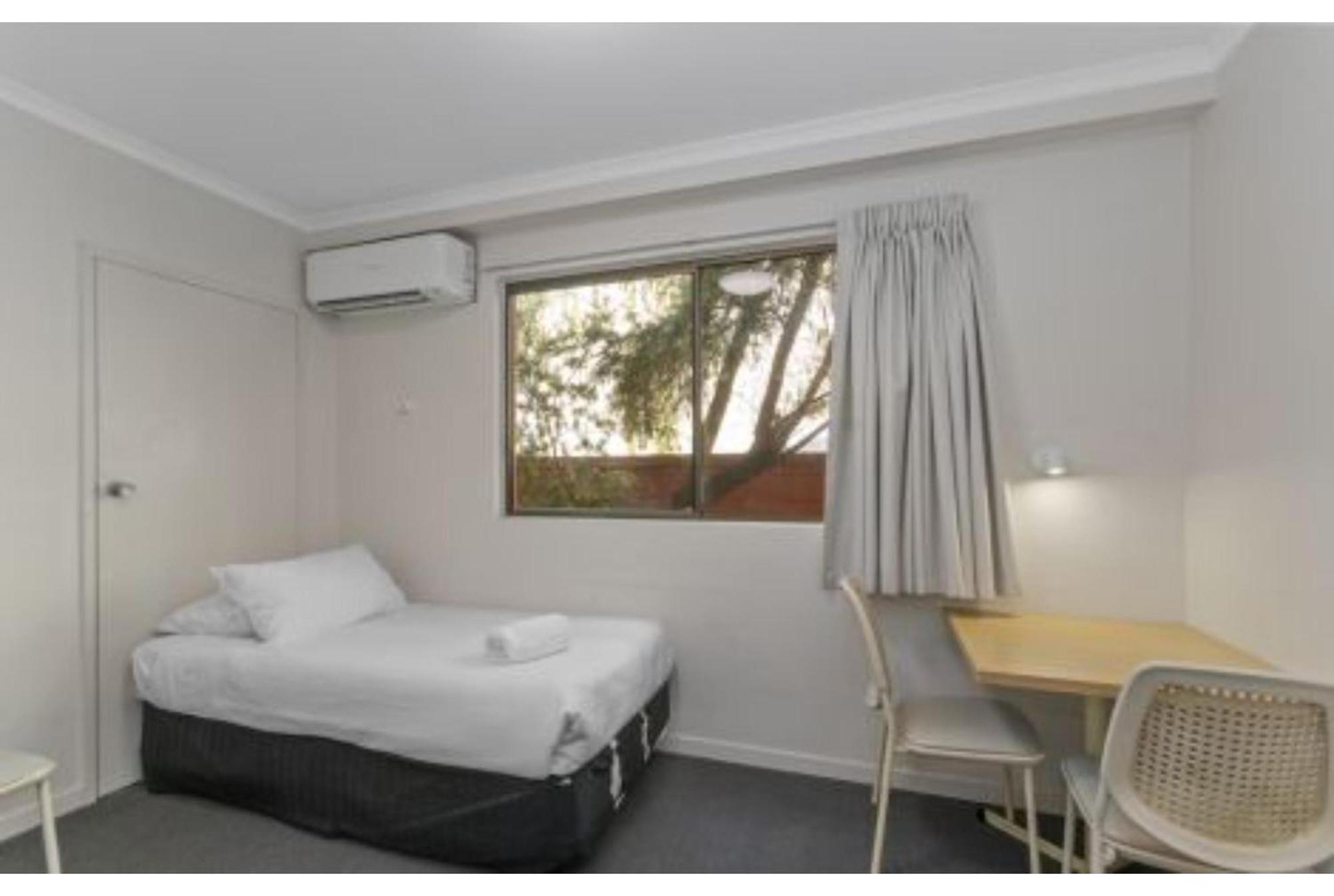 Discovery Parks - Townsville Room photo