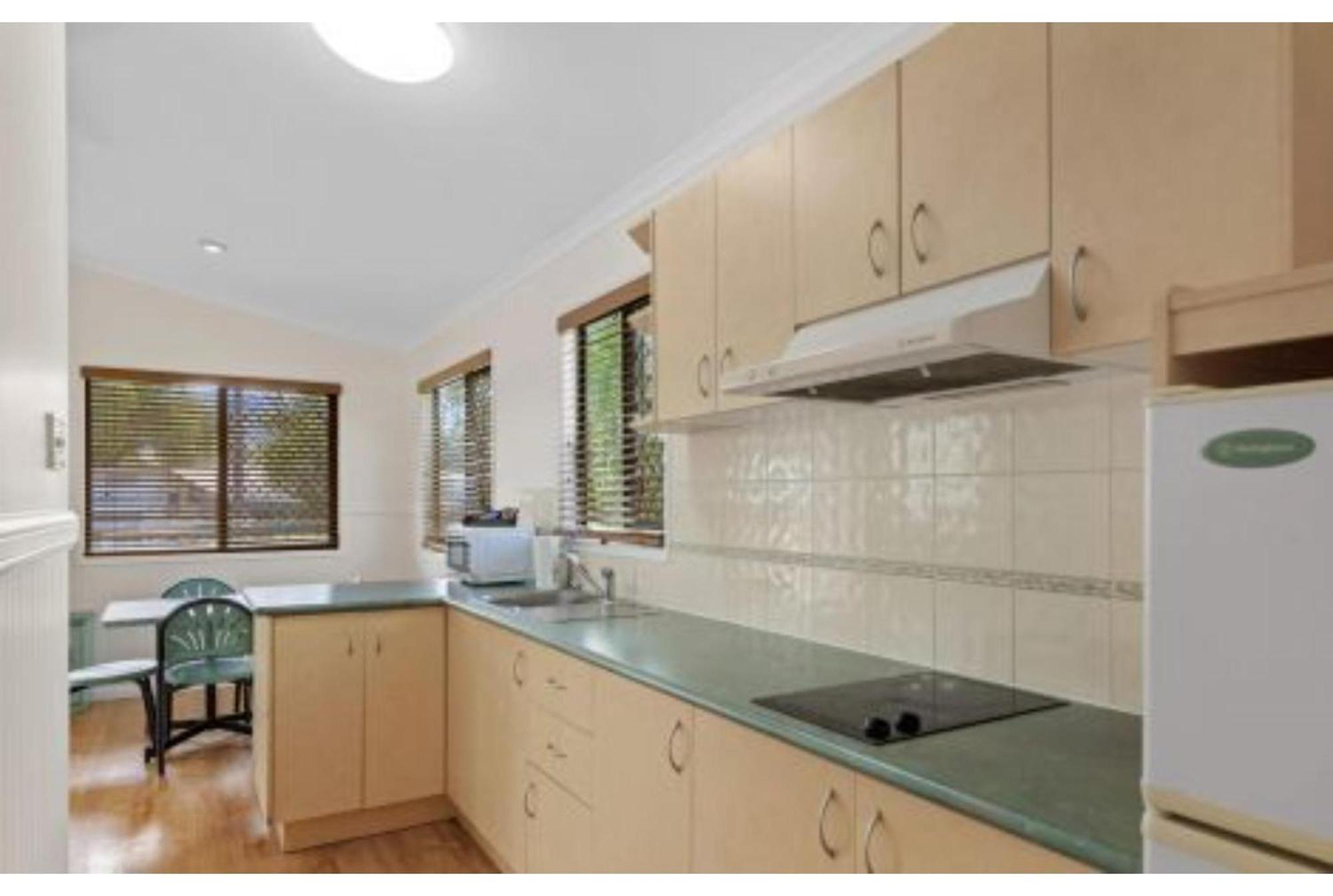 Discovery Parks - Townsville Room photo