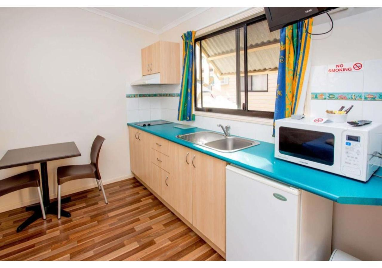 Discovery Parks - Townsville Room photo